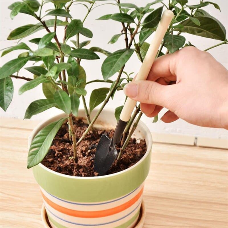 3-Piece Mini Wood and Metal Gardening Tool Set - Cartnoova