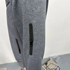 PawHug™ - Middle Pocket