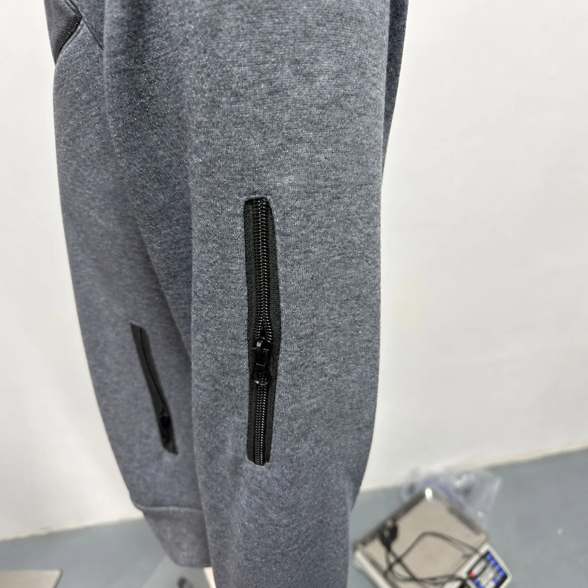 PawHug™ - Middle Pocket