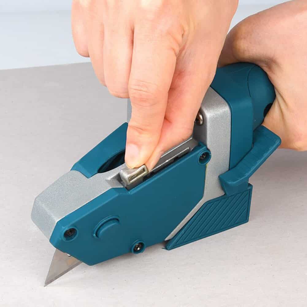 Drywall Cutting with Tape Measure - Cartnoova