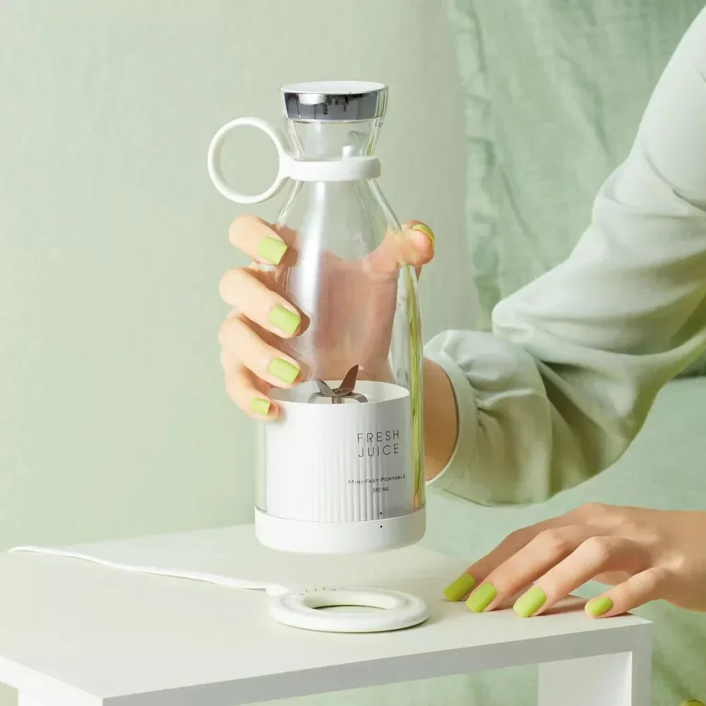 MiniMunch™ - Portable Electric Juicer Blender - Cartnoova