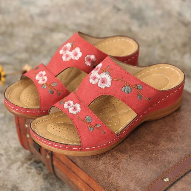 SolaShoes™ - Flower Embroidered Vintage Sandals - Cartnoova