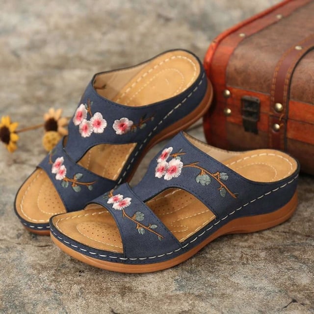 SolaShoes™ - Flower Embroidered Vintage Sandals - Cartnoova